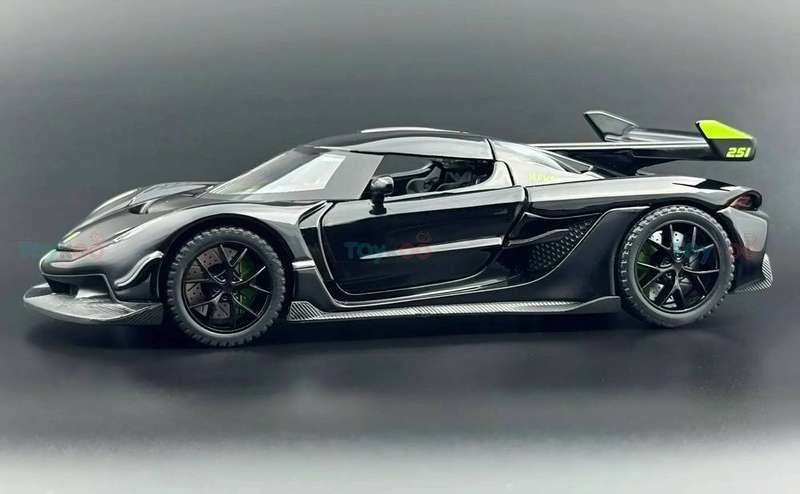 Koenigsegg Jesko 1:24 diecast scale model car collectible