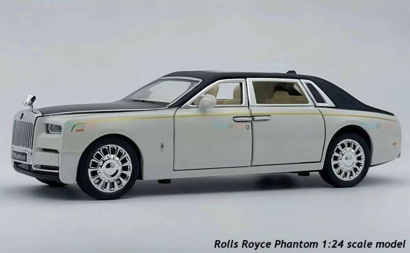 Rolls Royce Phantom 1:24 diecast scale model | Assorted Color