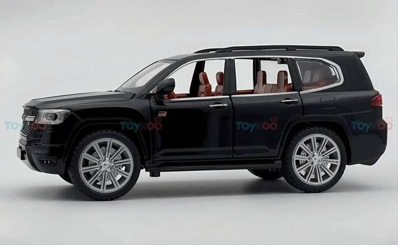 Toyota Land Cruiser LC300 GR Sport 1:18 diecast scale model collectib...